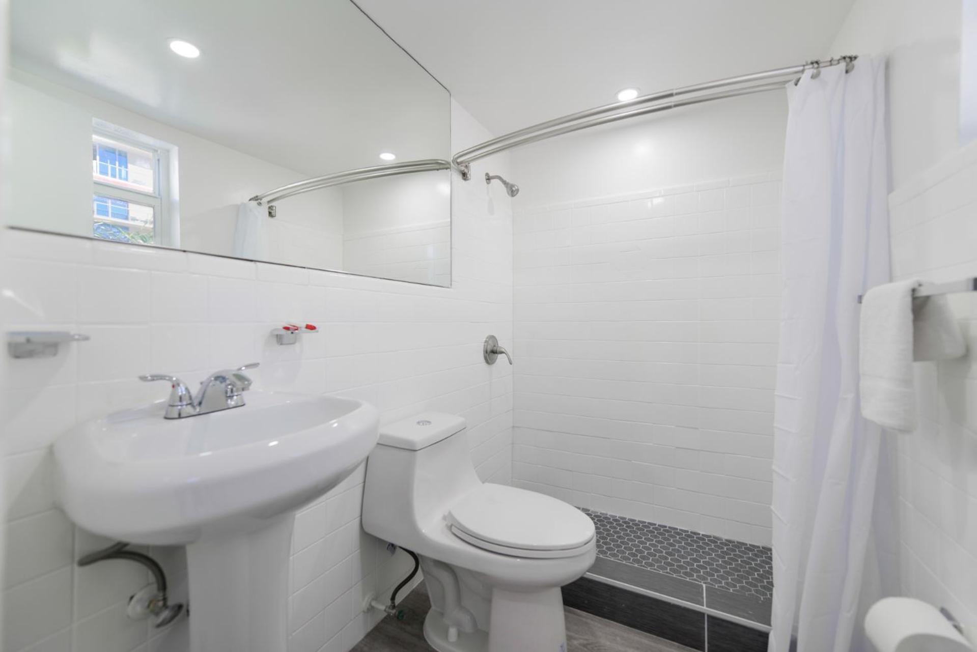 Amazing Balcony Studio At The Beach With Parking -M44 Hollywood Bagian luar foto