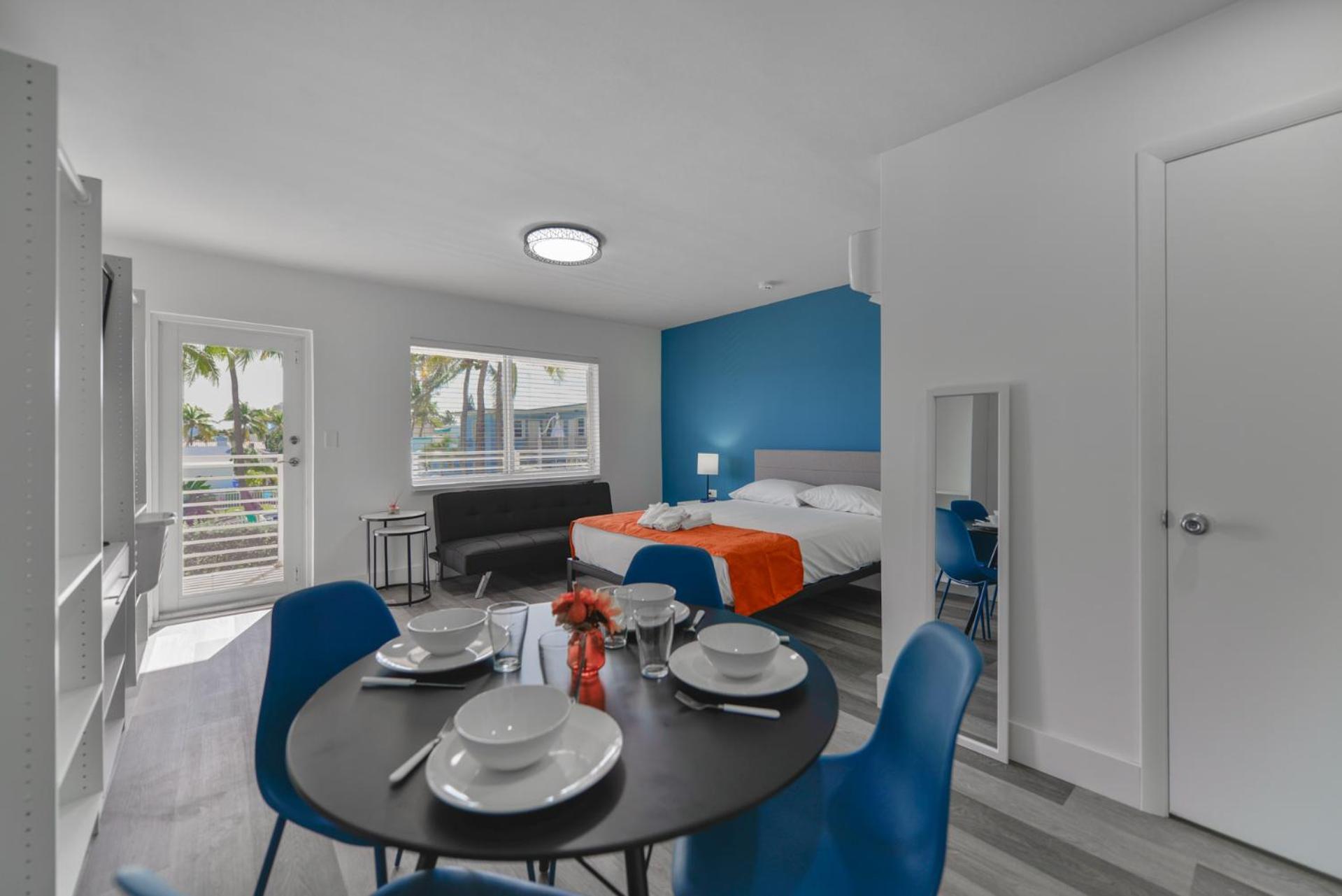 Amazing Balcony Studio At The Beach With Parking -M44 Hollywood Bagian luar foto